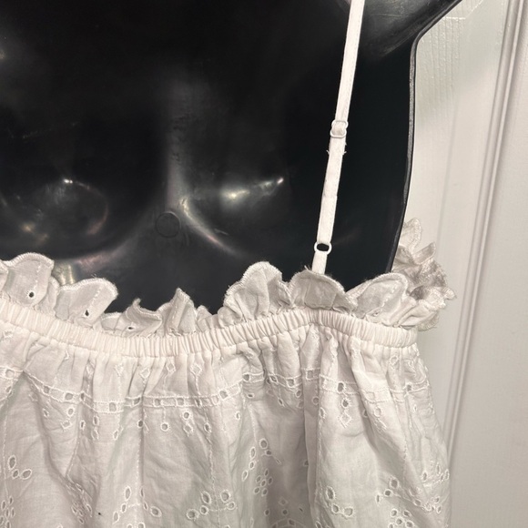 Nwt Topshop white eyelet flouncy top - Picture 9 of 11